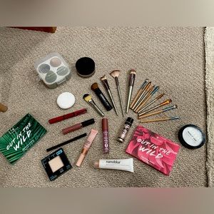 MAKEUP BUNDLE!
